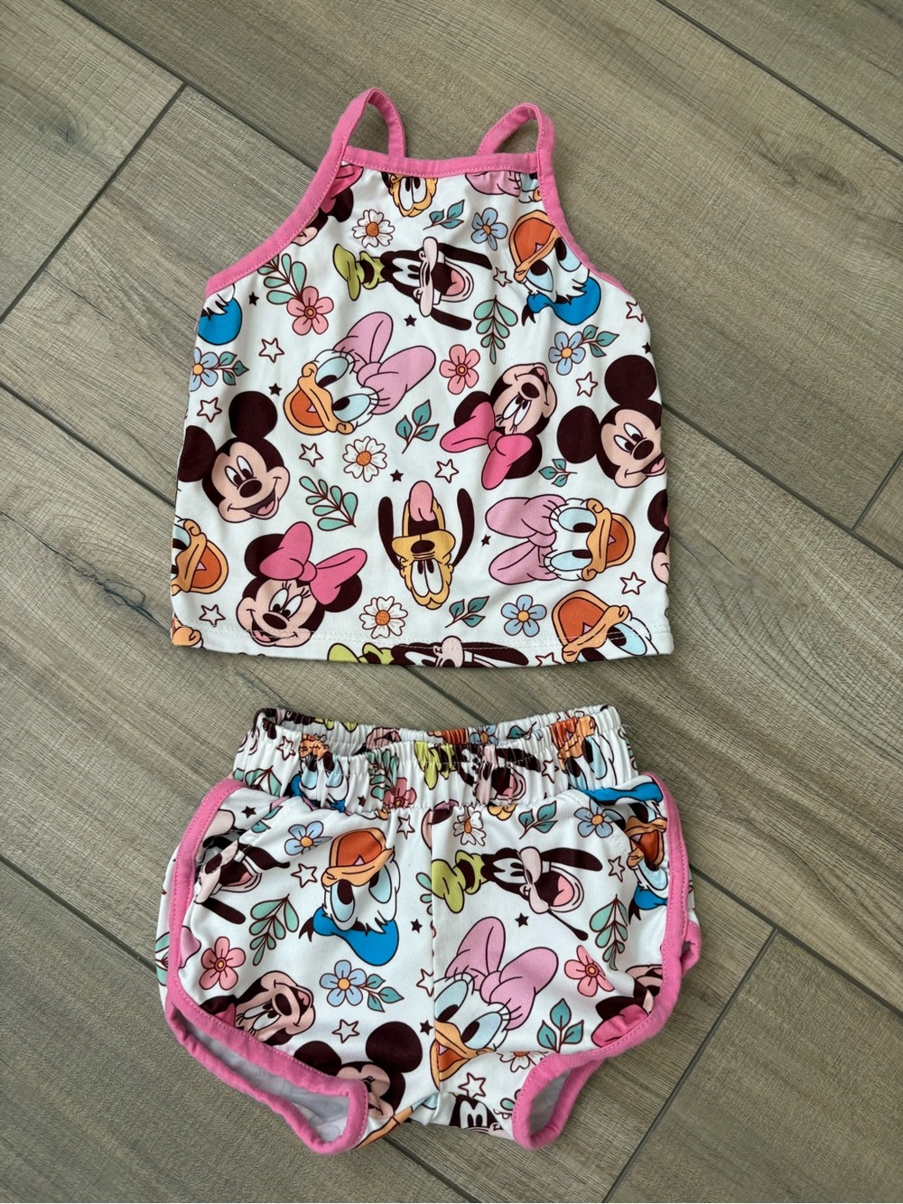 Disney Mickey & Friends Boutique Set | 18-24M (Fits More Like 18M)